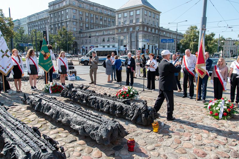 Udział w uroczystości patriotycznej przy Pomniku Poległym i Pomordowanym na Wschodzie 