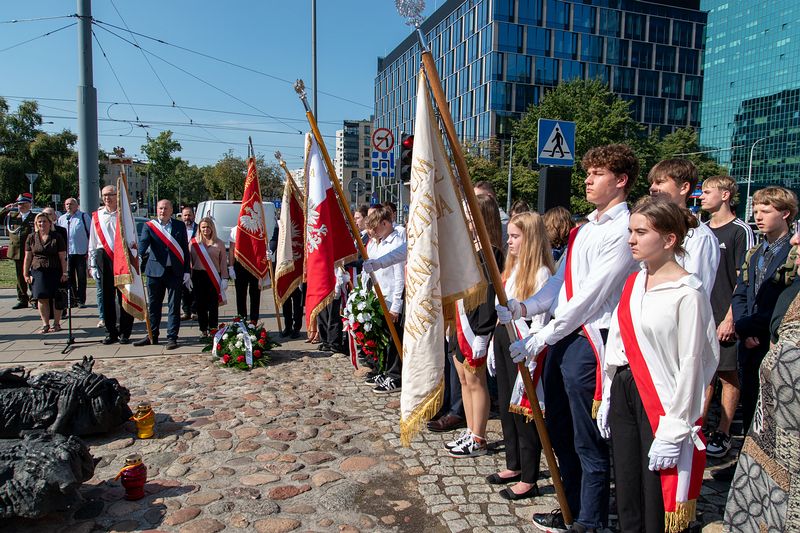 Udział w uroczystości patriotycznej przy Pomniku Poległym i Pomordowanym na Wschodzie 